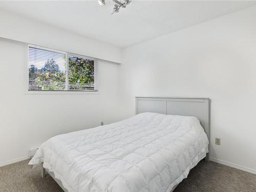 487 - 489 Winchester Ave, Nanaimo, BC - Indoor Photo Showing Bedroom