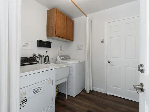 487 - 489 Winchester Ave, Nanaimo, BC - Indoor Photo Showing Laundry Room