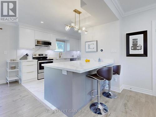 Main - 657 Pharmacy Avenue, Toronto, ON - Indoor Photo Showing Kitchen With Upgraded Kitchen