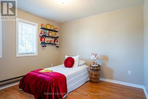 5740 Stibbard Road, Mississauga, ON - Indoor Photo Showing Bedroom