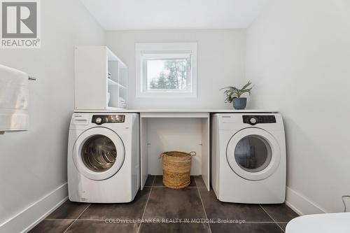 504 Birch Point Road, Kawartha Lakes, ON - Indoor Photo Showing Laundry Room