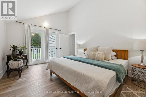 504 Birch Point Road, Kawartha Lakes, ON - Indoor Photo Showing Bedroom