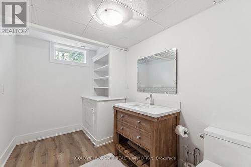 504 Birch Point Road, Kawartha Lakes, ON - Indoor Photo Showing Bathroom