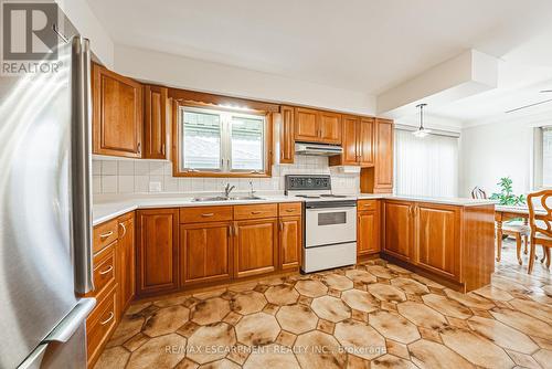 83 South Bend Road, Hamilton, ON - Indoor Photo Showing Kitchen With Double Sink