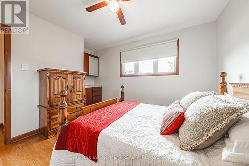 83 South Bend Road, Hamilton, ON - Indoor Photo Showing Bedroom