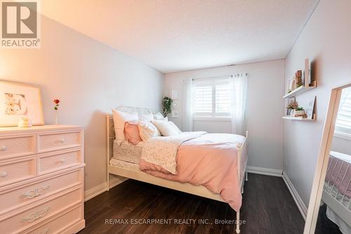 100 Boulding Avenue, Hamilton, ON - Indoor Photo Showing Bedroom