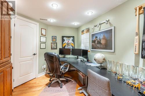 100 Boulding Avenue, Hamilton, ON - Indoor Photo Showing Office