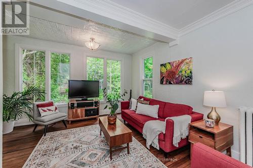 49 Mctague Street, Guelph, ON - Indoor Photo Showing Living Room