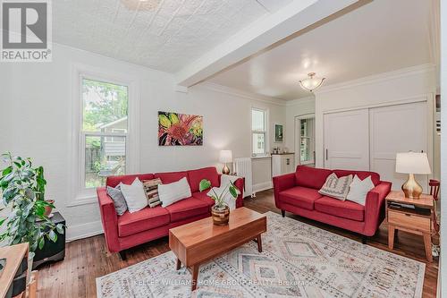 49 Mctague Street, Guelph, ON - Indoor Photo Showing Living Room