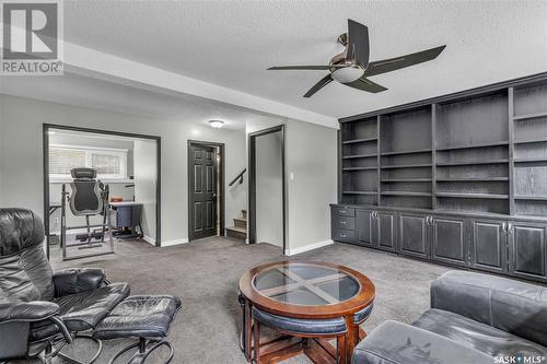 3810 Balfour Place, Saskatoon, SK - Indoor