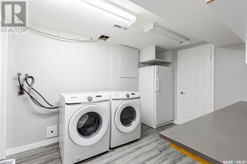 3810 Balfour Place, Saskatoon, SK - Indoor Photo Showing Laundry Room