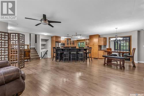 3810 Balfour Place, Saskatoon, SK - Indoor Photo Showing Living Room