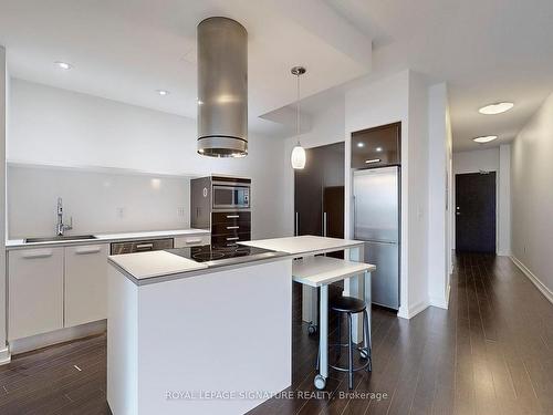 518-38 Dan Leckie Way, Toronto, ON - Indoor Photo Showing Kitchen With Upgraded Kitchen