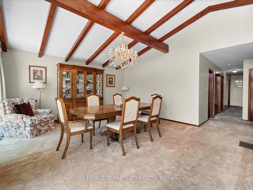 1098 15Th Sdrd, New Tecumseth, ON - Indoor Photo Showing Dining Room