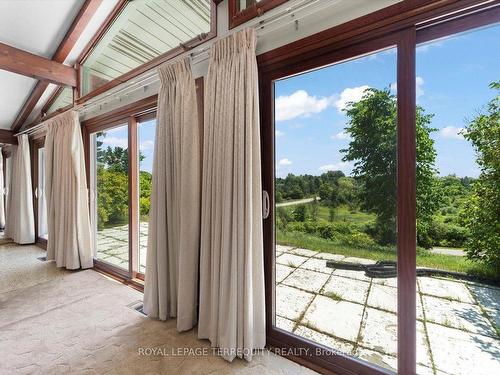 1098 15Th Side Road, New Tecumseth, ON - Indoor Photo Showing Other Room