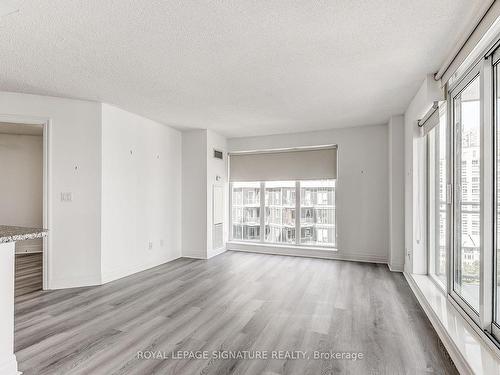 1211-2121 Lake Shore Blvd W, Toronto, ON - Indoor