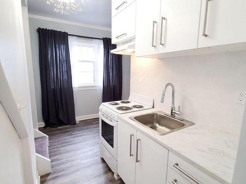 418 Margueretta St, Toronto, ON - Indoor Photo Showing Kitchen