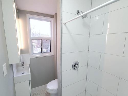 418 Margueretta St, Toronto, ON - Indoor Photo Showing Bathroom