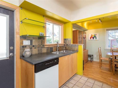 977/989 Foul Bay Rd, Oak Bay, BC - Indoor Photo Showing Kitchen With Double Sink