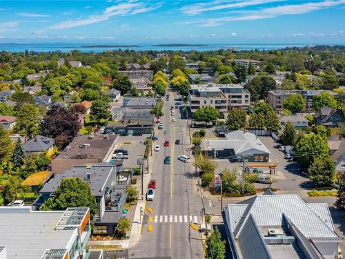 977/989 Foul Bay Rd, Oak Bay, BC - Outdoor With View