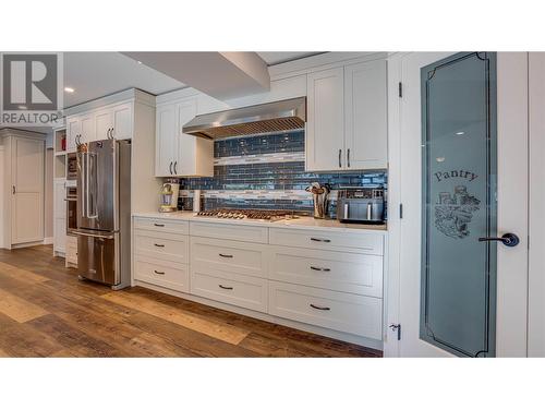 339 Coach Road, Sicamous, BC - Indoor Photo Showing Kitchen