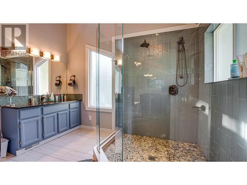 339 Coach Road, Sicamous, BC - Indoor Photo Showing Bathroom