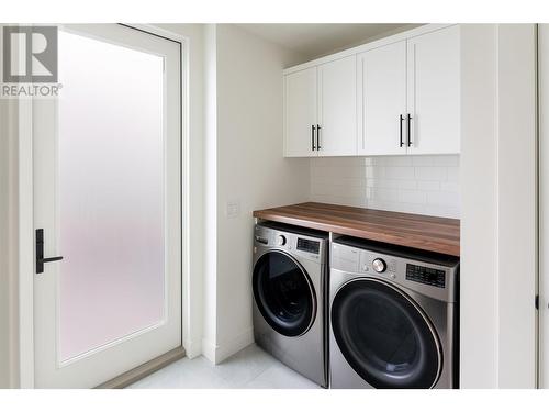 5650 The Edge Place Unit# 110, Kelowna, BC - Indoor Photo Showing Laundry Room