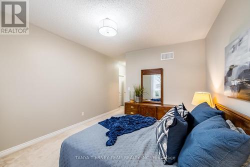 32 Holsted Road, Whitby, ON - Indoor Photo Showing Bedroom