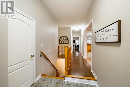 32 Holsted Road, Whitby, ON - Indoor Photo Showing Other Room