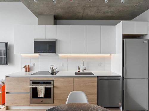 1503-1150 Cook St, Victoria, BC - Indoor Photo Showing Kitchen With Stainless Steel Kitchen With Upgraded Kitchen