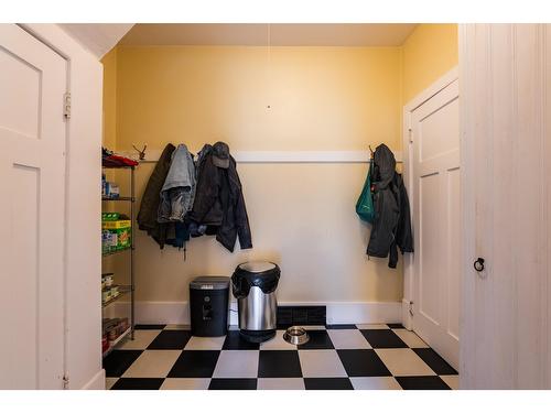 715 Kokanee Avenue, Nelson, BC - Indoor Photo Showing Other Room