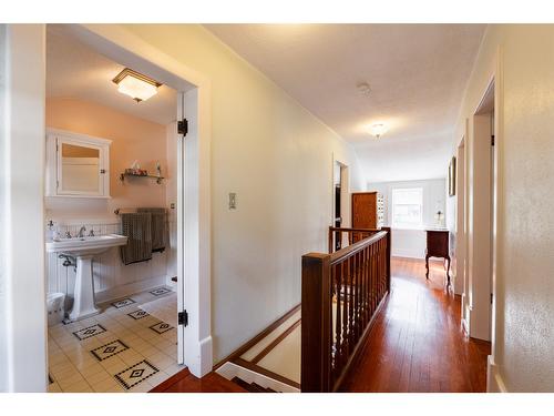 715 Kokanee Avenue, Nelson, BC - Indoor Photo Showing Other Room