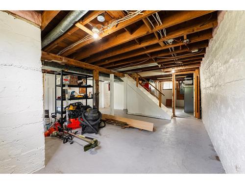 715 Kokanee Avenue, Nelson, BC - Indoor Photo Showing Basement