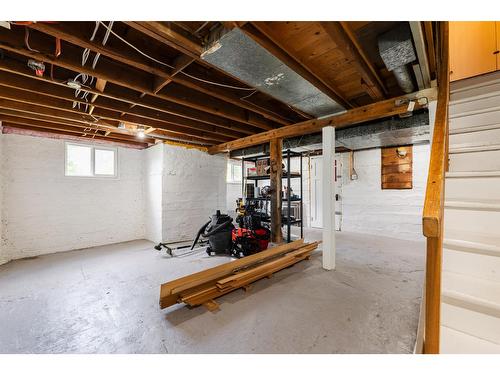 715 Kokanee Avenue, Nelson, BC - Indoor Photo Showing Basement