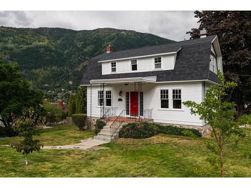 715 Kokanee Avenue, Nelson, BC - Outdoor