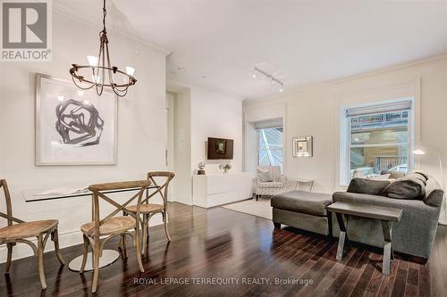 332 - 22 Leader Lane, Toronto, ON - Indoor Photo Showing Living Room