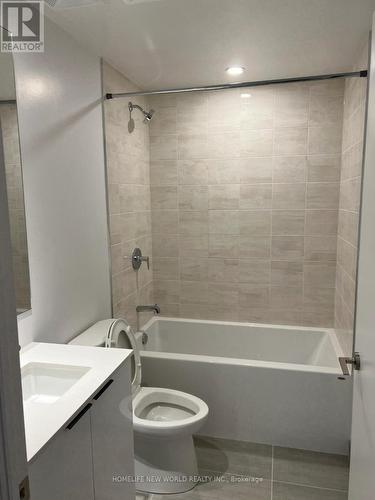 533 - 50 Power Street, Toronto, ON - Indoor Photo Showing Bathroom