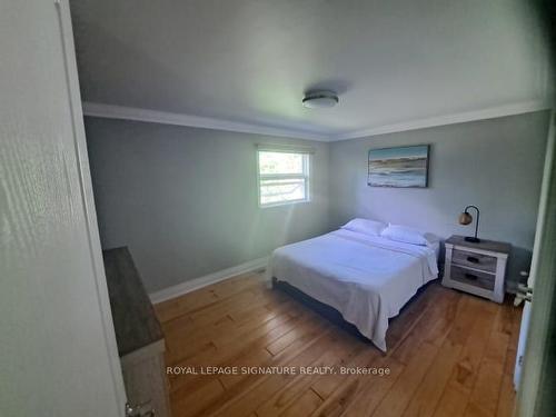 19 Shepherd Rd, Whitby, ON - Indoor Photo Showing Bedroom