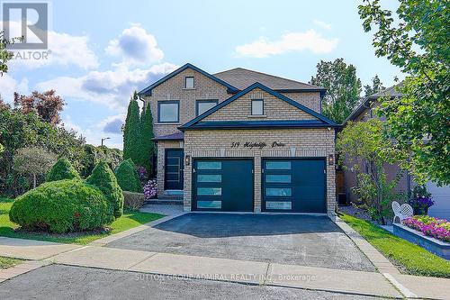 519 Highcliffe Drive, Vaughan, ON - Outdoor With Facade