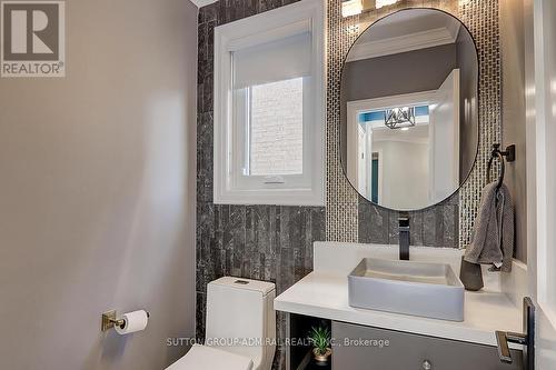 519 Highcliffe Drive, Vaughan, ON - Indoor Photo Showing Bathroom