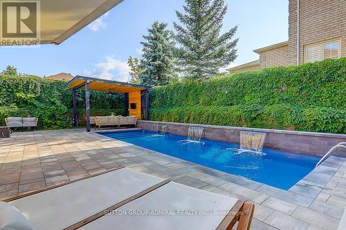 519 Highcliffe Drive, Vaughan, ON - Outdoor With In Ground Pool With Backyard