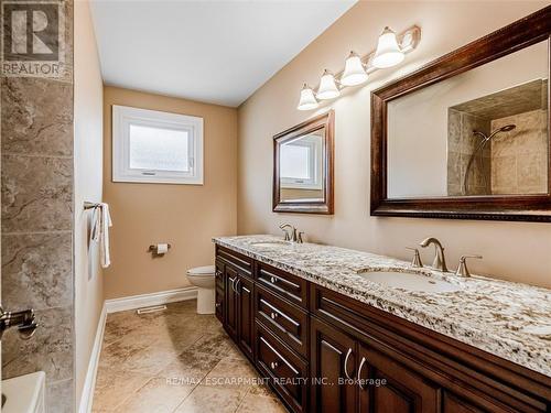 4307 Alta Court, Mississauga, ON - Indoor Photo Showing Bathroom