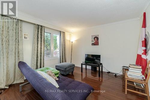 13 Weybridge Trail, Brampton, ON - Indoor