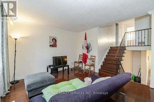 13 Weybridge Trail, Brampton, ON - Indoor