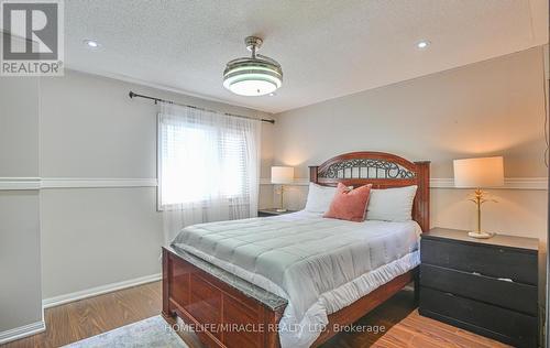 125 Oatfield Road, Brampton, ON - Indoor Photo Showing Bedroom