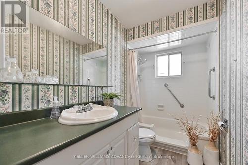 2610 Hayford Court, Mississauga, ON - Indoor Photo Showing Bathroom