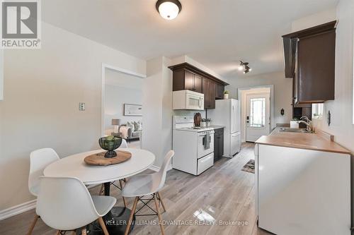 2610 Hayford Court, Mississauga, ON - Indoor Photo Showing Dining Room