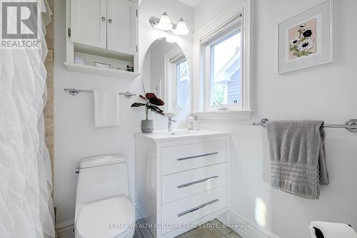 19 Mervyn Avenue, Toronto, ON - Indoor Photo Showing Bathroom