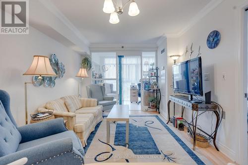 707 - 3 Marine Parade Drive, Toronto, ON - Indoor Photo Showing Living Room