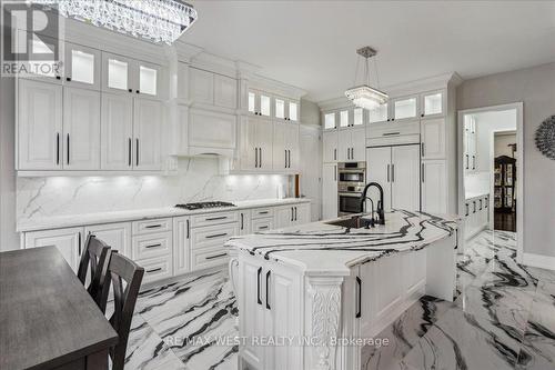 33 Ashcreek Drive, Brampton, ON - Indoor Photo Showing Kitchen With Upgraded Kitchen